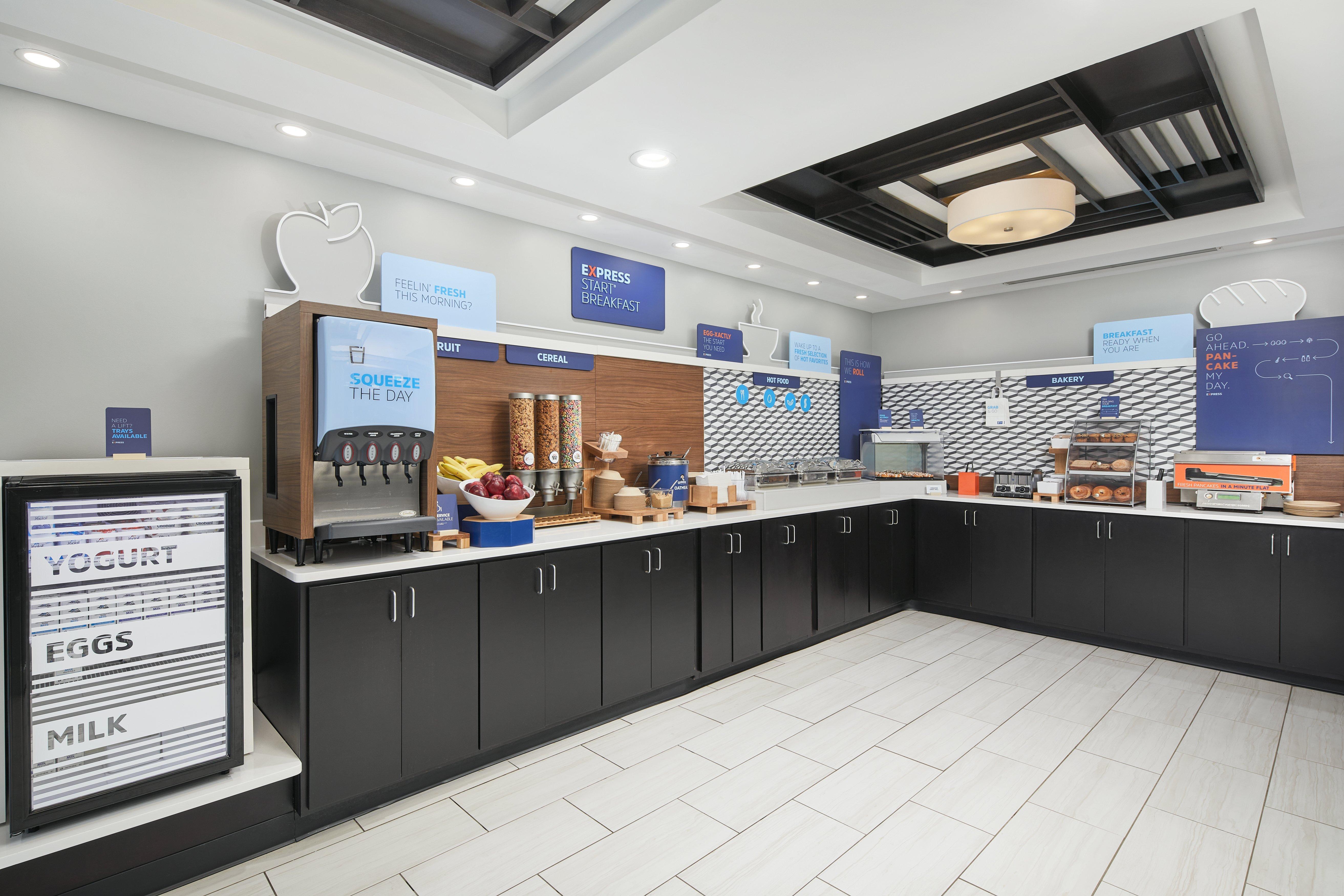 Holiday Inn Express & Suites I-26 & Us 29 At Westgate Mall By Ihg Spartanburg Bagian luar foto