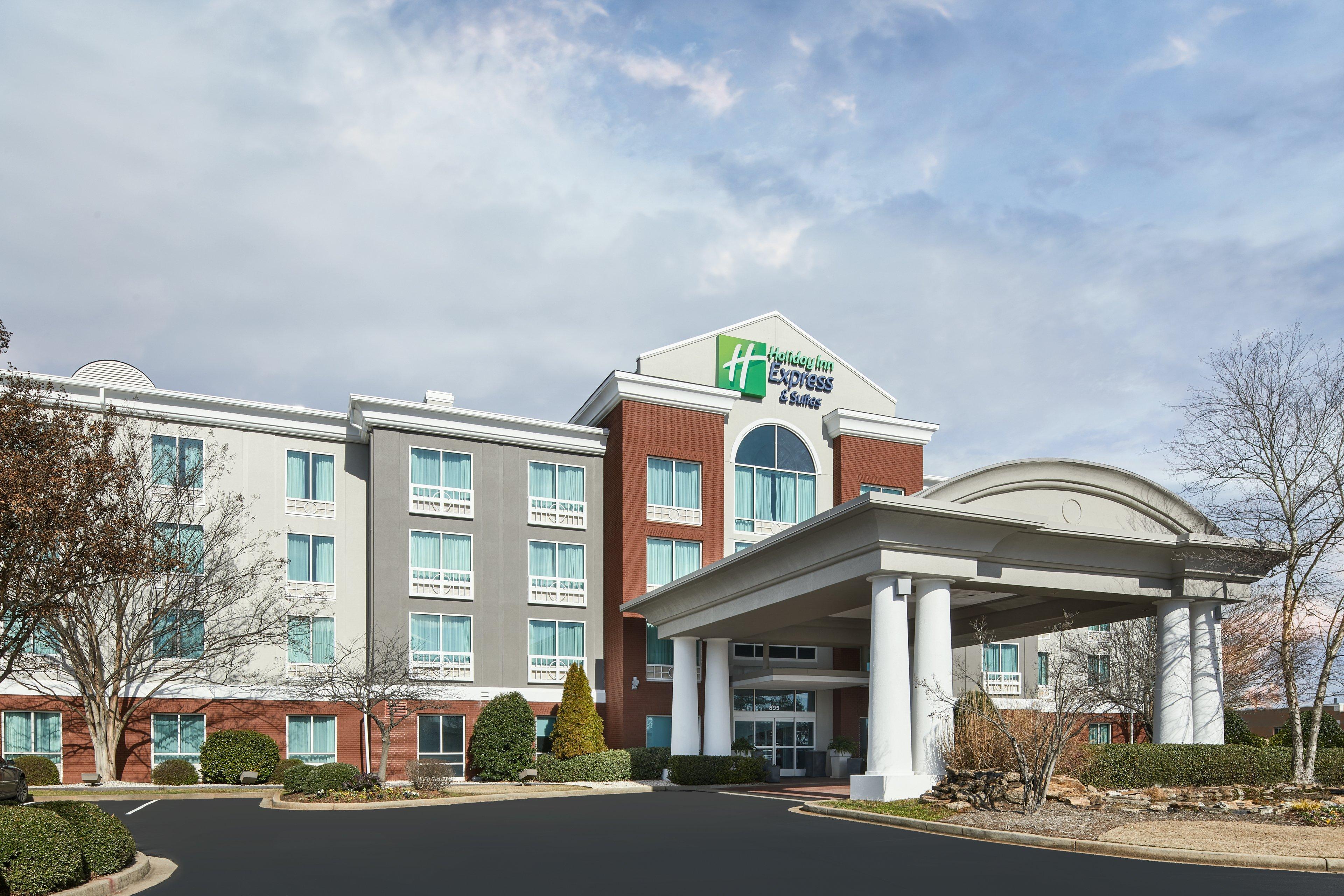 Holiday Inn Express & Suites I-26 & Us 29 At Westgate Mall By Ihg Spartanburg Bagian luar foto