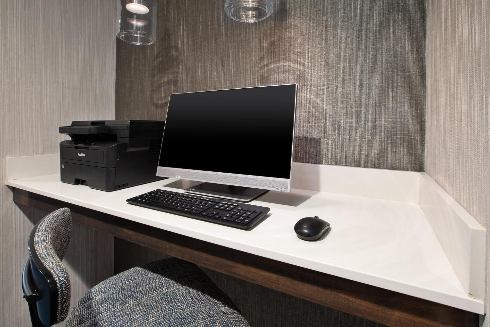 Holiday Inn Express & Suites I-26 & Us 29 At Westgate Mall By Ihg Spartanburg Bagian luar foto