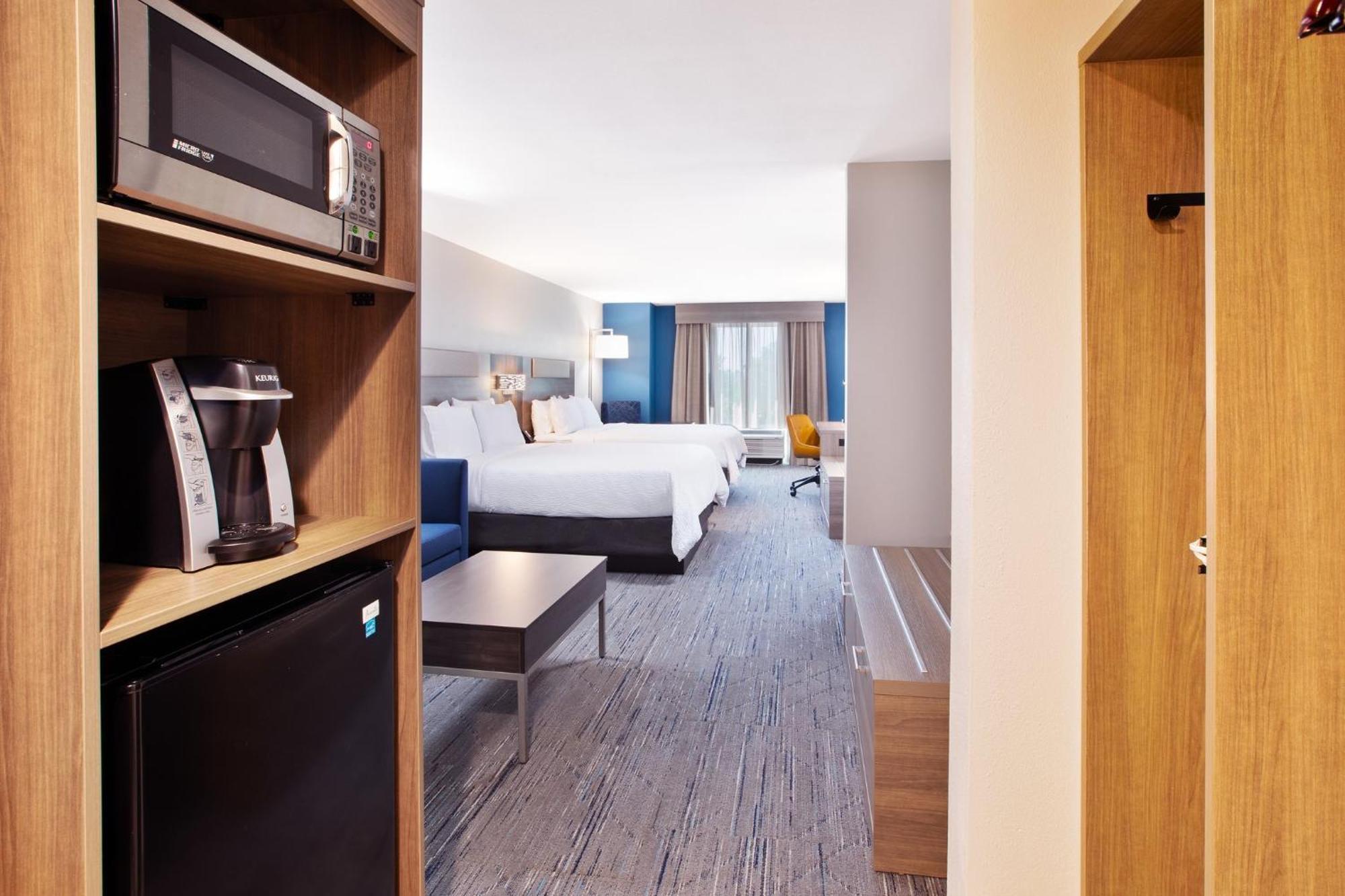 Holiday Inn Express & Suites I-26 & Us 29 At Westgate Mall By Ihg Spartanburg Bagian luar foto