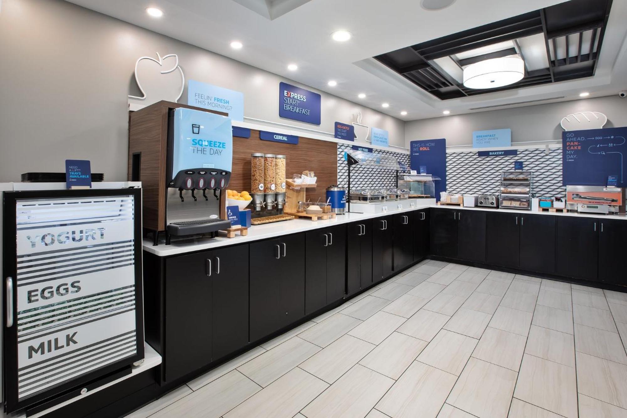 Holiday Inn Express & Suites I-26 & Us 29 At Westgate Mall By Ihg Spartanburg Bagian luar foto