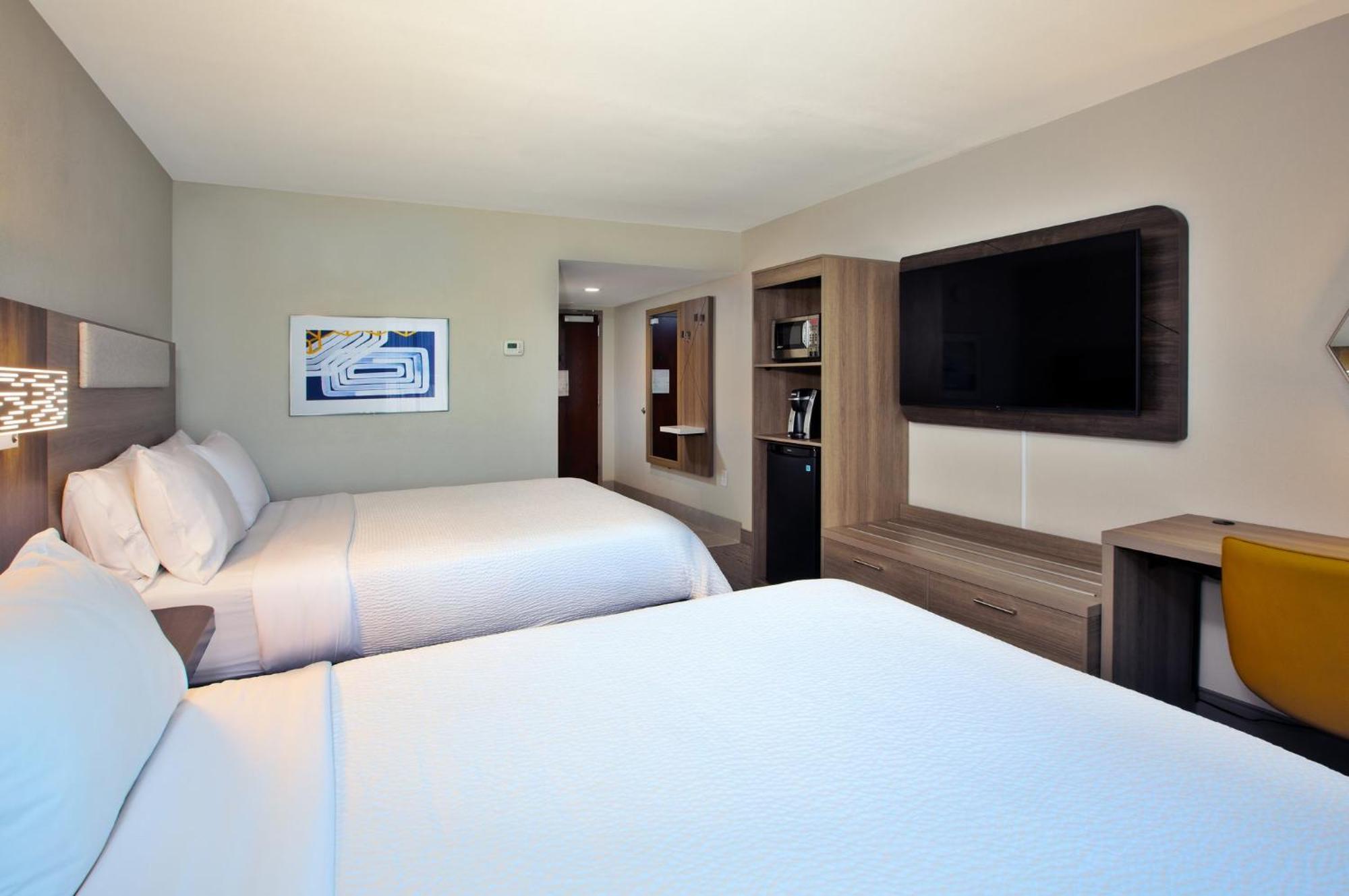 Holiday Inn Express & Suites I-26 & Us 29 At Westgate Mall By Ihg Spartanburg Bagian luar foto