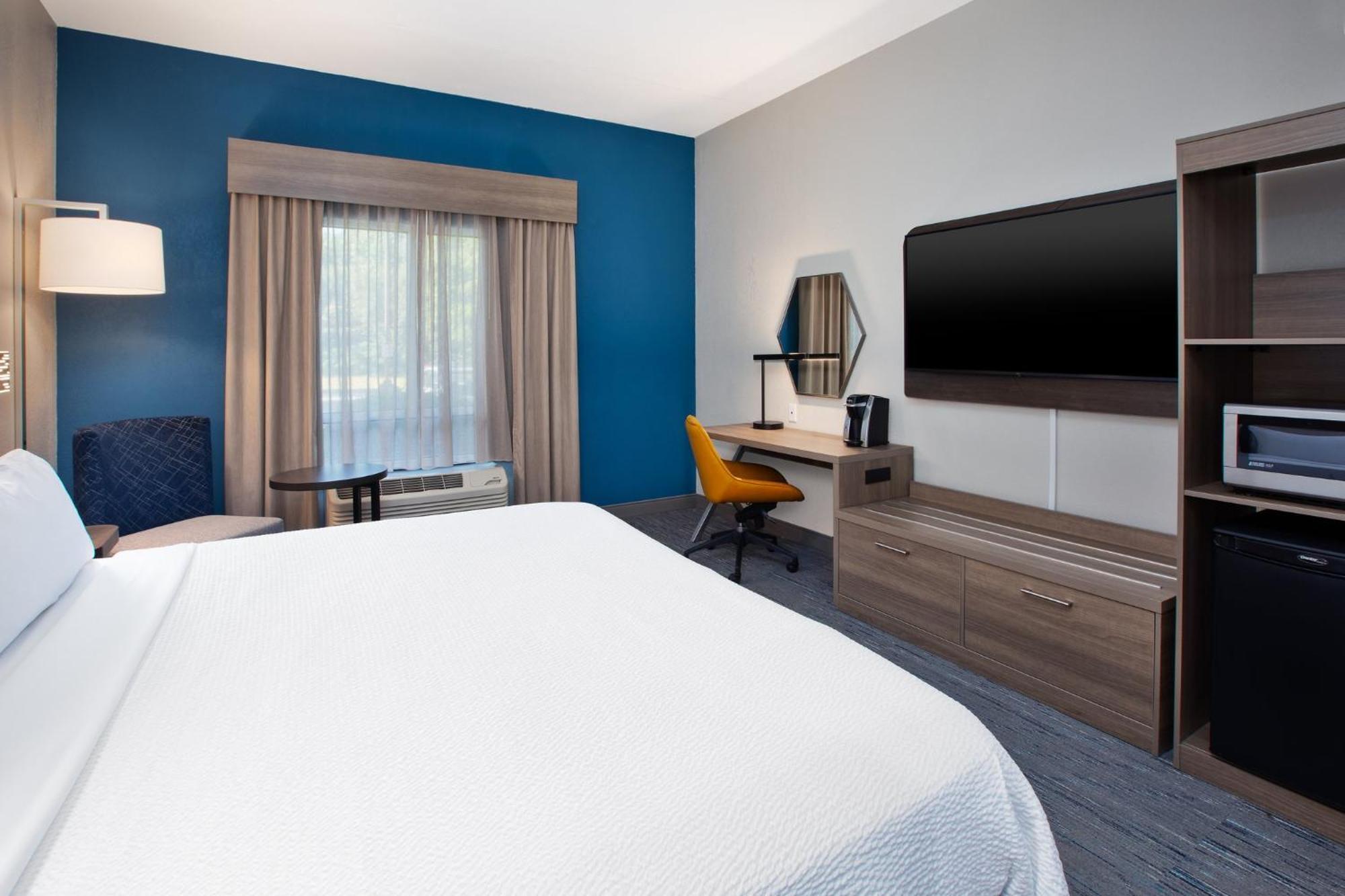 Holiday Inn Express & Suites I-26 & Us 29 At Westgate Mall By Ihg Spartanburg Bagian luar foto