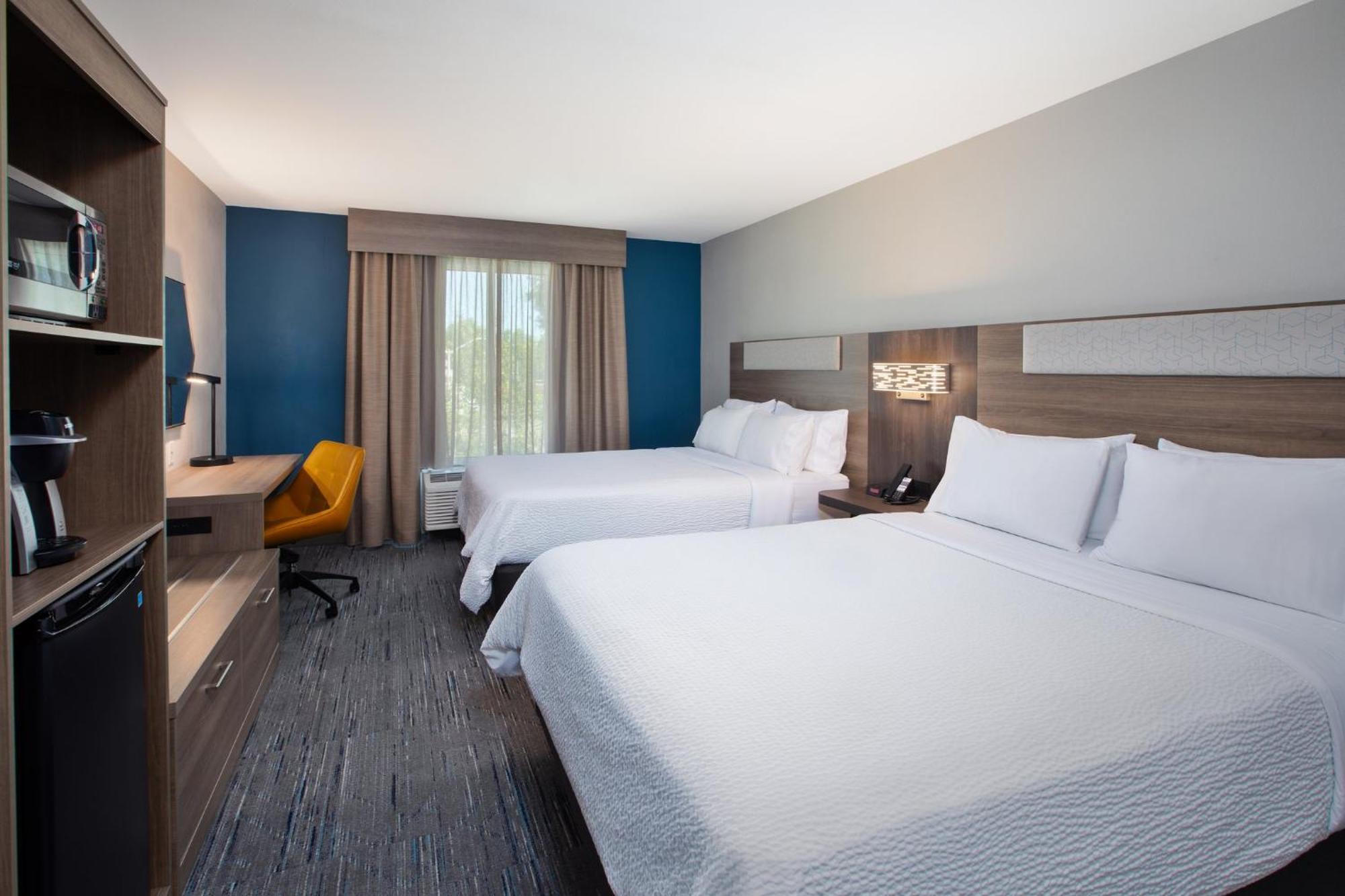Holiday Inn Express & Suites I-26 & Us 29 At Westgate Mall By Ihg Spartanburg Bagian luar foto